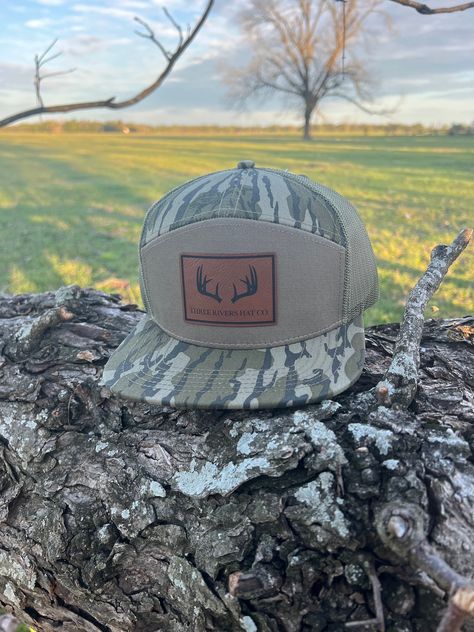 Hand crafted in the State of Florida using only the finest materials and equipment.  We use Lost Hat Co. 7 panel Flat Bill Snap Back hats in some of our most popular colors. Check out our other styles @ Three Rivers Hat Co. Flat Bill Hats For Guys, Cute Country Hats, Hooey Hats, Snap Back Hats, Western Wallpaper, Forest Life, Deer Horns, Country Hats, Deer Pictures