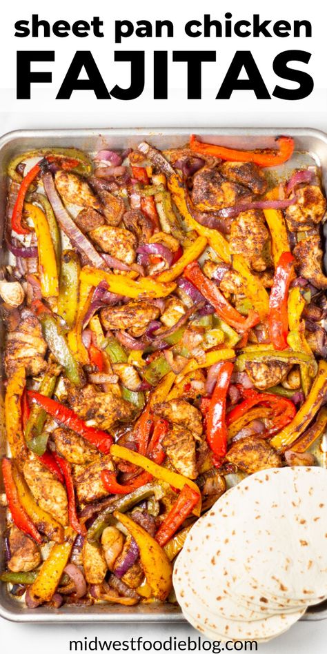 Chicken Fahijatas Recipe, Sheet Pan Chicken Fajitas, Chicken Fajita Recipe, Pan Chicken Fajitas, Sheet Pan Chicken, Sheet Pan Dinners Recipes, Fajita Recipe, Nachos Recipe, Pan Chicken