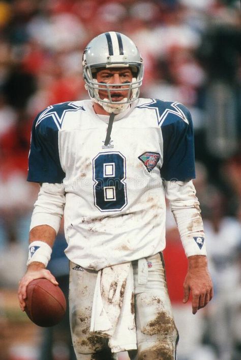 Dallas Cowboys Players, Nfl Football Pictures, Troy Aikman, Football Hall Of Fame, Dallas Cowboys Football, Cowboys Football, Football Poster, Football Pictures, Sports Photos