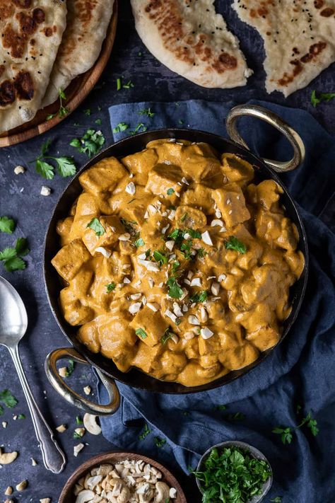 Vegan mushroom and tofu korma - this delicious vegan korma is rich, creamy and flavourful; it's way better than take out! You can vary the protein and veggies to suit you, making this a meal that everyone will love! #veganmeal #plantbased #meatfree #curry Tofu Korma, Tofu Mushroom Recipe, Vegan Korma, Korma Sauce, Vegan Curry Recipes, Vegan Mushroom, Vegan Curry, Vegetarian Dinners, Vegan Meals