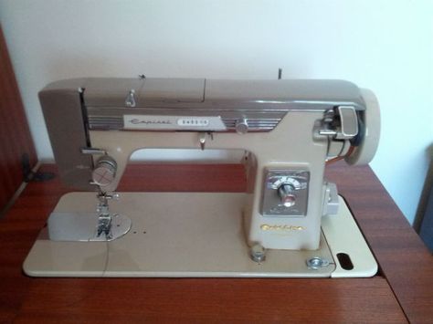 Brother Pq1500sl Sewing Machine, Rube Goldberg Machine, Singer 221 Vintage Sewing Machines, Singer 9960 Quantum Sewing Machine, Sewing Things, Singer 15-91 Sewing Machine, Gold Line, Sewing Machines, New Wardrobe