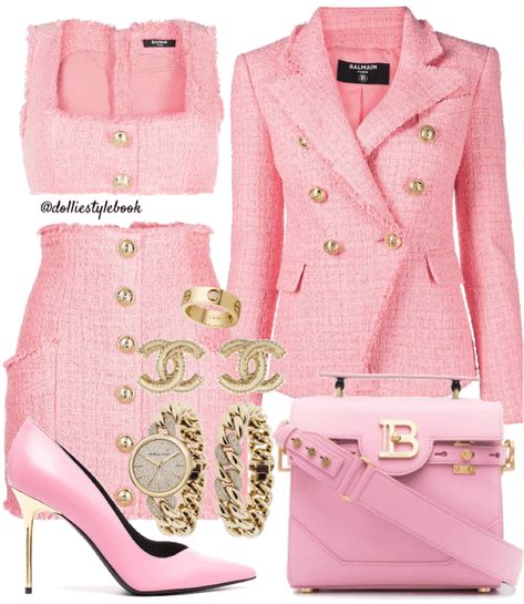 Blonde Aesthetic Outfit, Legally Blonde Fashion, Legally Blonde Outfits Ideas, Gold And Pink Outfit, Sharply Evans Outfits, Legally Blonde Inspired Outfits, Legally Blonde Aesthetic Outfits, Elle Woods Outfit Ideas, Elle Woods Aesthetic Outfits