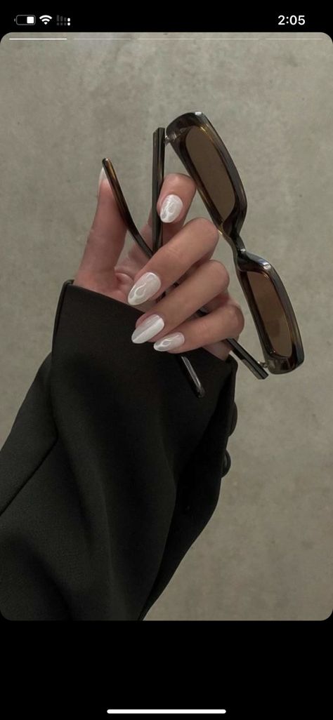 Nail Filler, Branded Outfits, Nail Pictures, Photographie Inspo, Nail Photos, Instagram Nails, Nagel Inspo, Instagram Feed Ideas, Beauty Nail