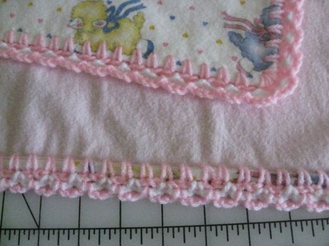 Crochet Baby Blanket Edging, Crochet Blanket Border, Crochet Edging Pattern, Crochet Blanket Edging, Best Baby Blankets, Sheep Print, Baby Flannel, Flannel Baby Blankets, Crochet Stitches For Blankets