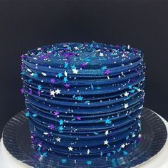 Bolo Galáxia Chantilly Galaxy Desserts, Kue Macaroon, Galaxy Party, Galaxy Cake, Cake Boutique, Space Birthday Party, Make 10, Crazy Cakes, Happy Party