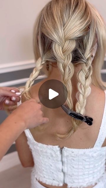 Easy Boho Updo, Hippie Updo, Braided Updos For Long Hair, Bohemian Updo, Volleyball Hairstyle, Intricate Hairstyles, Boho Updo, Hairstyles Bun, Stunning Hairstyles