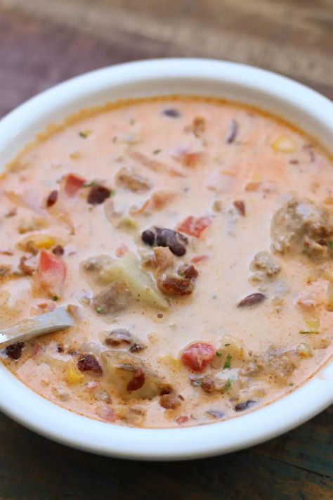 Instant Pot Cheesy Cowboy Soup--a hearty soup with beef, potatoes and cheese. A perfect supper for your hungry cowboys and cowgirls! Cheesy Cowboy Soup, Cowboy Soup, Burger Soup, Beef Potatoes, Soup Instant Pot, Crockpot Soup, Instant Pot Soup, Creamy Mashed Potatoes, Insta Pot