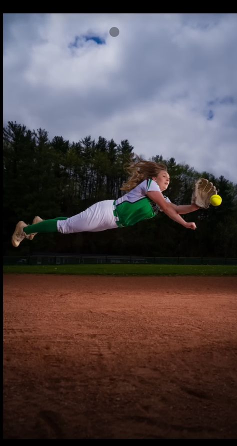 Softball Pictures Poses Individual, Baseball Portraits, Softball Pictures Poses, Softball Picture, Softball Pics, Softball Photography, Softball Photos, Cow Wallpaper, Sports Pics