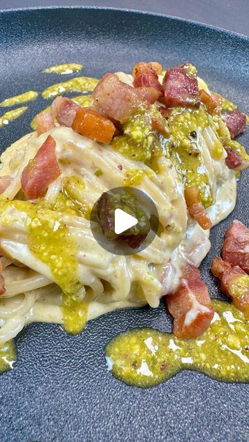 Pasta Con Pancetta, Gorgonzola Pasta, Pasta Italia, Gorgonzola Sauce, Creamy Pesto Pasta, Shrimp Toast, Pistachio Recipes, Pasta Al Pesto, Creamy Pasta Dishes