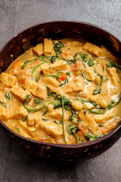 Tempeh Curry, Peanut Tempeh, Drawing Recipes, Cooking Curry, Vegan Curry Recipes, Lazy Vegan, Tempeh Recipes, Recipes From Around The World, Vegan Curry