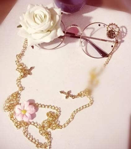 Kawaii Glasses, Chains Aesthetic, Circle Glasses, Fashion Kawaii, Gothic Rose, Metal Glasses, Cute Glasses, Cool Glasses, Fashion Eye Glasses