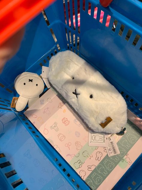 Miffy Stationery, Miffy Collection, Miffy Stuff, Picnic Cafe, School Bag Essentials, Cute Stationary, Cute Notes, All Things Cute, Cute Creatures