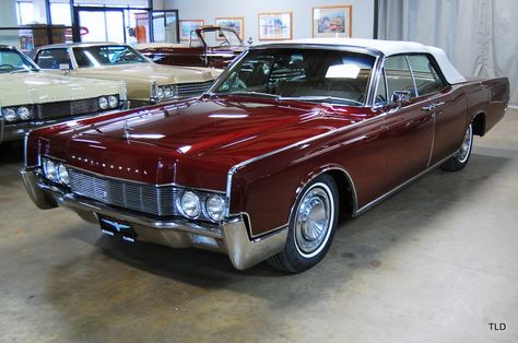 1967 Lincoln Continental Sedan Convertible Lincoln Continental Convertible, Lincoln Cars, Lincoln Continental, Monte Carlo, Cars And Motorcycles, Lincoln, Dream Cars, Convertible, Classic Cars