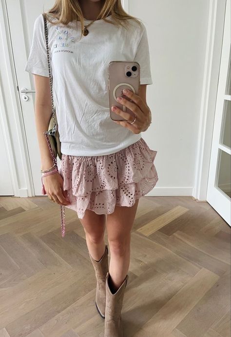 Stockholm, A Woman, Skirt, Boots, Pink, White