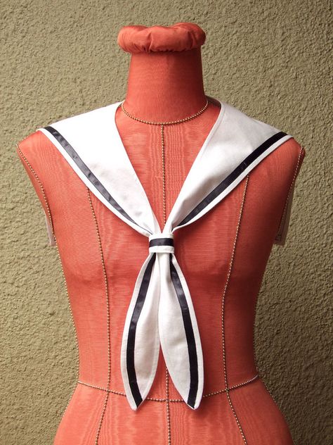 How To Make A Sailor Collar, Sailor Costume Diy, Sailor Collar Pattern, Tie Knots Men, Disfraces Ideas, Navy Soldier, Mermaid Costumes, Join Fashion, Vintage Ocean