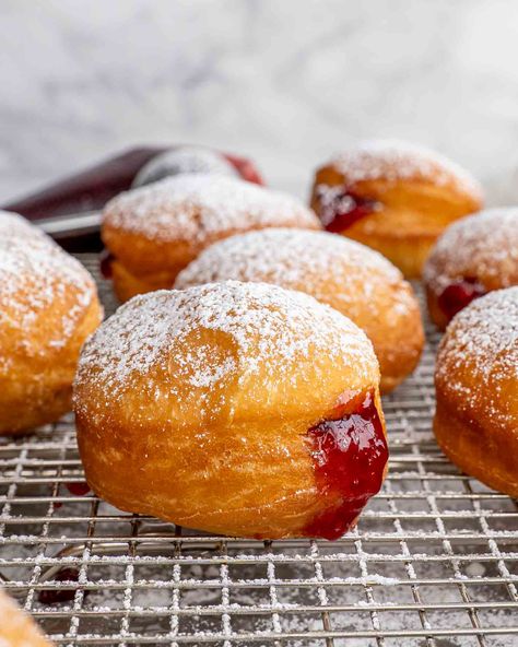 Indulge in the joy of homemade Jelly Donuts! 🍩✨ These fluffy treats are perfect for breakfast or dessert. #JellyDonuts #HomemadeDelights #BakingJoy Jelly Donuts Recipe, Homemade Jelly, No Bake Desserts, No Cook Meals, Jelly, Gluten Free Recipes, Donuts, Sweet Tooth, Pastry