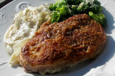 Farmer's Pork Chops Crusted Pork Chops, Food Type, Pork Chop Recipes Baked, Paula Deen Recipes, Onion Soup Recipes, Chop Recipes, Almond Crusted, Pork Ham, Baked Pork Chops