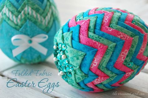 Fabric Easter Eggs Pattern, Fabric Easter Eggs, Quilted Egg, Fabric Eggs, Easter Sewing, Egg Pattern, Easter Ornaments, Fabric Balls, Easter Egg Pattern