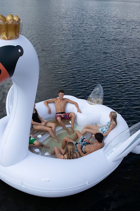 This Giant Pool Float Is 9 Feet Tall and Filled With Glitter — Winter, You Are Killing Me Floaties For The Pool, Giant Floaties, Crazy Pool Floats, Summer Pool Floats, Cute Pool Floats, Giant Pool Floats, Inflatable Cooler, Giant Pool, Beach Floats