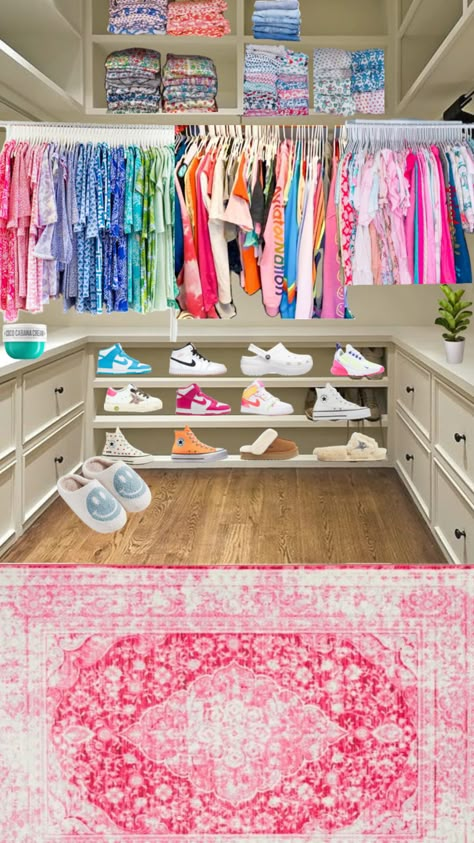 #outfitinspo #challenge #preppy #preppy #inspo #cute #beauty #skincare #fyp #shuffles #like Walk In Closet Preppy, Preppy Dream Closet, Preppy Room Vanity, Preppy Walk In Closet, Preppy Closet Ideas, Preppy Closets, Preppy Closet Organization, Room Shuffles, 2023 Preppy