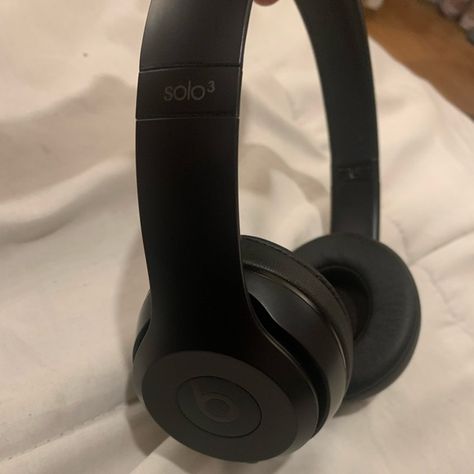 BRAND NEW UNUSED RARE Black Matte Beats Solo 3 Headphones!!! Black Beats Headphones Aesthetic, Beats Solo 3 Aesthetic, Birthday Whislist, Beats Aesthetic, Beats Headphones Aesthetic, Winter List, Beats Wireless, Beats Solo 3, Music Headset