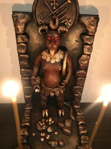 Kingdom Hall, Voodoo Hoodoo, Handmade Statue, Figure Photo, Trumpets, Cat Playing, Samurai Gear, Gate, Witch