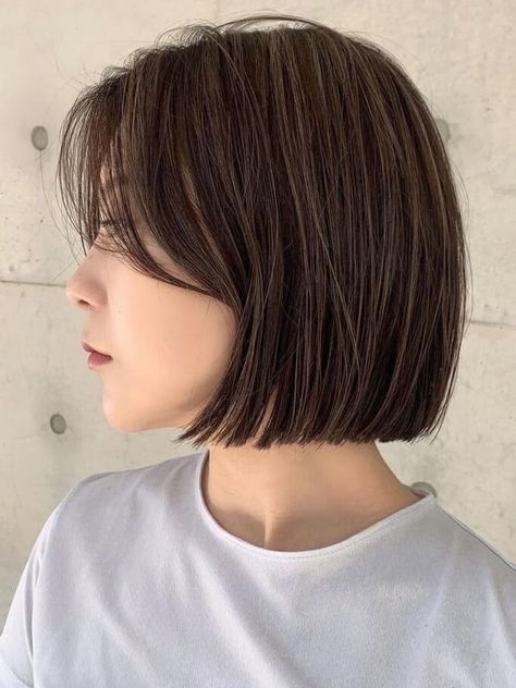 Tassel Cut With Side Bangs Short Straight Hair With Side Bangs, Short Bob Side Bangs, Short Bob With Side Bangs, Korean Side Bangs, Bob With Side Bangs, Korean Short Hair, Chin Length Hair, Asian Short Hair, Hair Inspiration Short