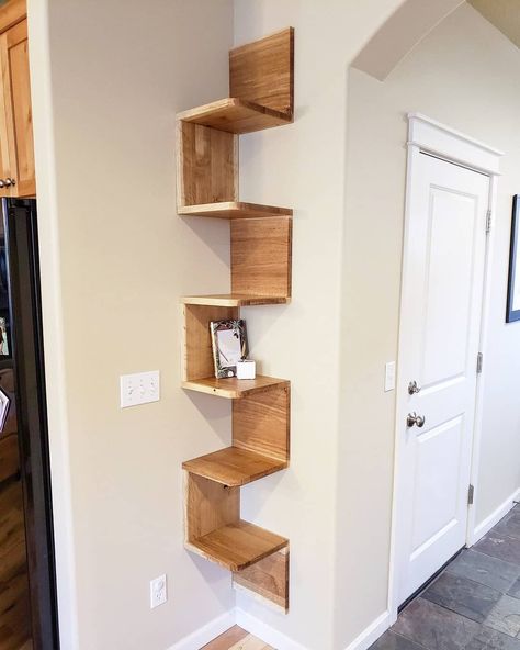 Shelves are one of the most practical storage ideas. Look at this one shelf that has a zig zag shape and a vertical design that will allow it to accommodate more items and still look attractive. This time you can display it in the corner of the room so it is very space saving but can still be used perfectly. Zig Zag Wall Shelves from @aretewoodandconcrete Wall Book Shelf Ideas, Wall Shelving Ideas, Zig Zag Shelf, Zig Zag Wall, Diy Corner Shelf, Wooden Shelf Design, L Shaped Shelves, Corner Shelf Ideas, Corner Shelf Design