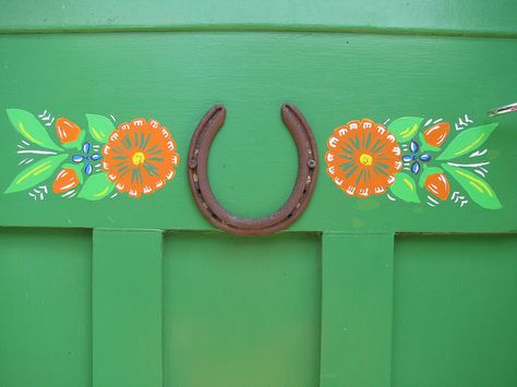 Folk art door, by Helen Heath Scandinavian Folk Decor, Folk Bathroom, Simple Folk Art Painting, Folk Art Interior Design, Scottish Folk Art, Folk Art House, Folk Art Color Palette, Folk Art Mural, Modern Folk Art Painting