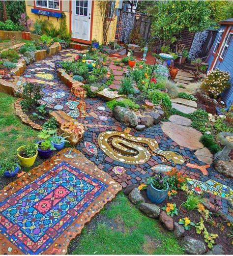 Yard Taman Diy, Lots Of Plants, Budget Garden, Desain Lanskap, Fairy Garden Decor, Garden Decor Ideas, Secret Gardens, Have Inspiration, The Secret Garden