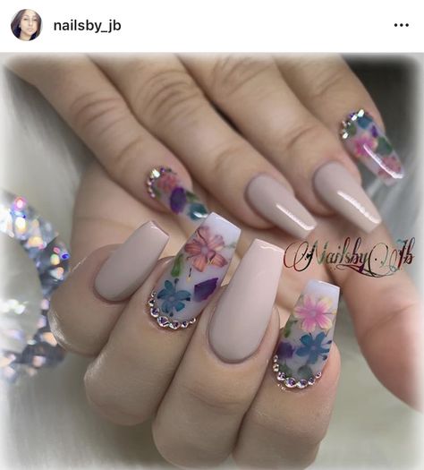 Ballerina Nails, Instagram Nails, Summer Acrylic Nails, Luxury Nails, Fabulous Nails, Coffin Nails Designs, Classy Nails, Floral Nails, Short Acrylic Nails