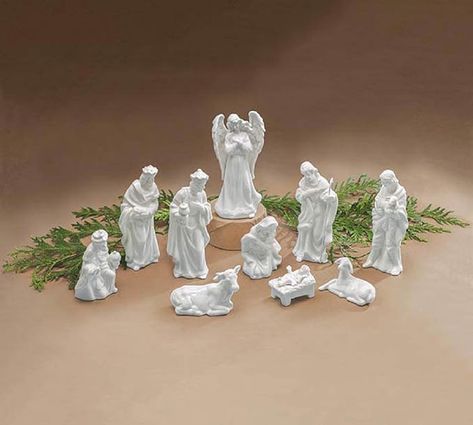 Amazon.com: burton+BURTON Porcelain Miniature Nativity Figurine 10 Piece, White : Home & Kitchen