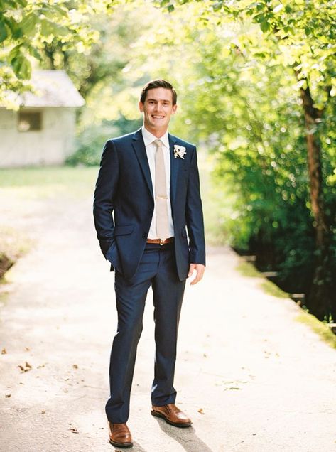 Summer Garden Wedding in Knoxville Tennessee | The Perfect Palette Sage Green Wedding Ideas, Navy Blue Suit Wedding, Green Wedding Ideas, Casual Groom Attire, Summer Wedding Suits, Navy Suit Wedding, Wedding Groomsmen Attire, Groom And Groomsmen Suits, Casual Grooms