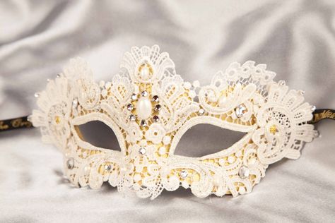 White Venetian Masquerade Masks - Luxury Lace Masks - Macrame Ball Masks, Lace Masquerade Masks, Luxury Mask, Masquerade Theme, Masquerade Wedding, Venetian Masquerade Masks, Ball Mask, Masked Ball, Venetian Masquerade