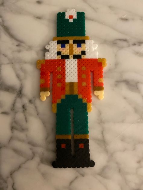 Nutcracker Perler Bead Patterns, Hama Beads Patterns Disney, Christmas Fuse Beads, Hama Beads Christmas, Christmas Perler Beads, Hamma Beads Ideas, Pokemon Perler Beads, Melty Bead Patterns, Pearl Beads Pattern