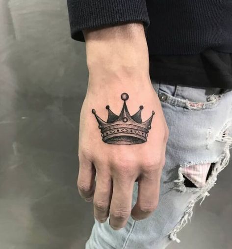 Crown Tattoo On Hand, Crown Tattoo On Wrist, Tattoo Ideas Female Finger, Crown Hand Tattoo, Thigh Tattoo Women, Crown Tattoo Men, Match Tattoo, King Crown Tattoo, Cruces Tattoo