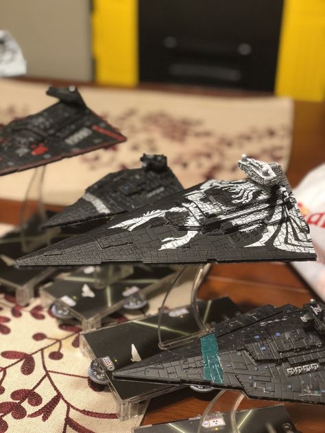 Star wars armada painting Dropfleet Commander, Star Wars Armada, Star Wars Fanfiction, Star Wars Ships Design, Imperial Star Destroyers, Star Wars Figurines, X Wing Miniatures, Star Wars Painting, Star Wars Background