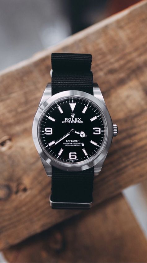 Explorer 1, Field Watches, Rolex Explorer, Nato Strap, Luxury Watches For Men, Luxury Items, Cool Watches, Luxury Watches, Rolex Watches