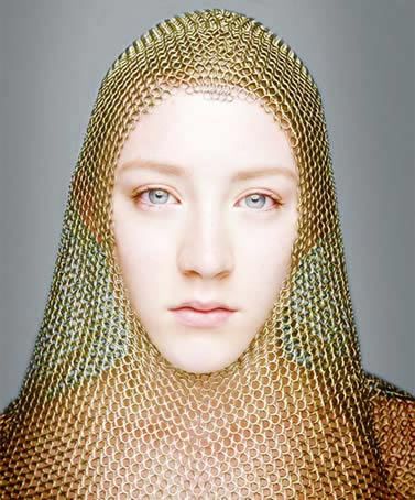 Chainmail Armor: Protective and Performance Function Jeanne D'arc, Saoirse Ronan, Annie Leibovitz, Richard Avedon, Joan Of Arc, Foto Art, Chain Mail, Headdress, Beautiful People