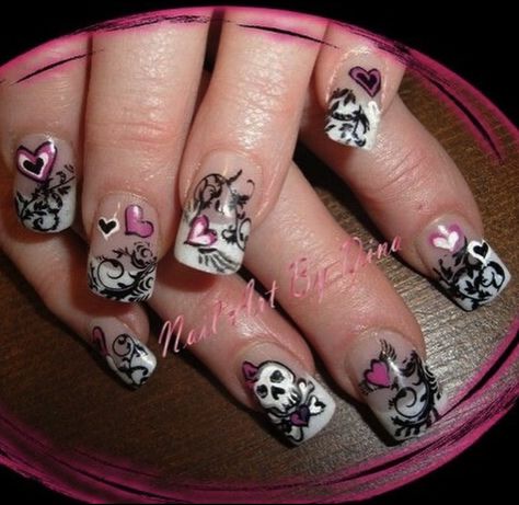 Nails Mcbling, Mcbling Nails, Fur Nails, Punk Nails, Duck Nails, Goth Nails, Grunge Nails, Y2k Nails, Really Cute Nails