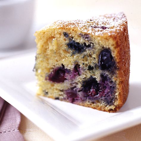 Slow Cooker Blueberry Coffee Cake | Healthy Recipes Blueberry Squares, Blueberry Coffee Cake Recipe, Blueberry Coffee, Blueberry Coffee Cake, Dessert Simple, Healthy Blueberry, Coffee Cake Recipes, Blueberry Cake, No Cook Desserts