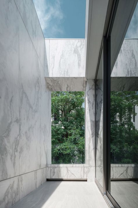 Marble House by Openbox Architects Marble House, Cladding Materials, Minimal Architecture, Modern Pools, Food Court, Architect House, Marble Sculpture, Modern House Plans, Modern Buildings