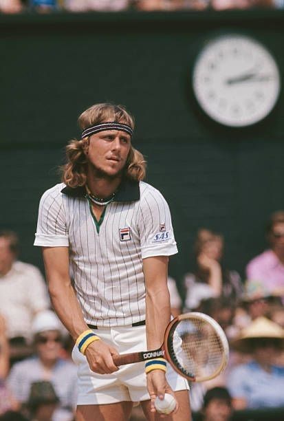 70s Tennis, Tennis Fits, Tennis Men, Tennis Pictures, Tennis Serve, Tennis Photos, 70s Nostalgia, Football Casuals, Tennis Legends