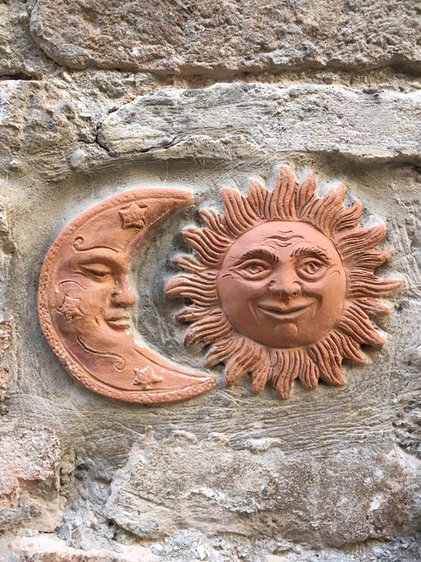 Teracotta Clay Ideas, Sun And Moon Clay Art, Terracotta Clay Ideas, Terracotta Clay Crafts, Sun And Moon Pottery, Sun And Moon Clay, Exotic House Plants, Clay Sun, Clay Relief