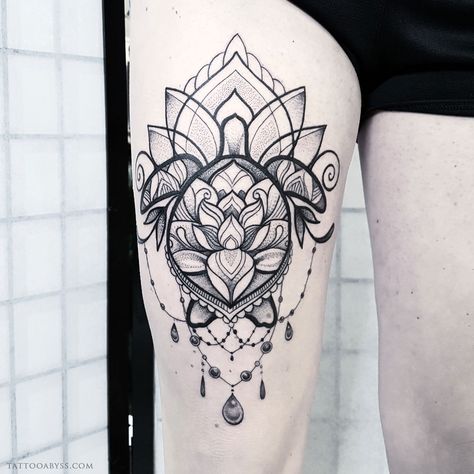 Turtle Mandala Tattoo, Geometric Dotwork, Mandela Tattoo, Wizard Tattoo, Mandala Turtle, Turtle Tattoo Designs, Tattoo Expo, Lotus Mandala, Old School Tattoo Designs