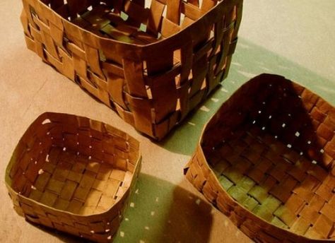 baskets made from brown paper bags! love it!! Boxes Craft, Grocery Bag Storage, Crafting Flowers, Brown Paper Bags, Paper Grocery Bags, Paper Bag Crafts, Girl Scout Ideas, Brown Paper Bag, Primitive Crafts