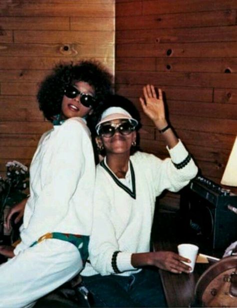 Whitney Houston and Robyn Brandy And Whitney Houston, Whitney Houston Robyn Crawford, Whitney Houston Rare Pictures, Whitney Houston Dance With Somebody, Whitney Houston On Stage, Whitney Houston Young, We Always Love You, Hoodie Images, Whitney Houston Pictures