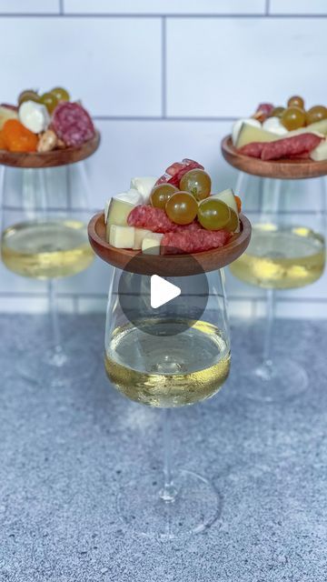 Emily Love Leserman on Instagram: "🪩HOW TO: make micro charcuterie 🪩⁣ ⁣ i’m getting the feeling micro- charcuterie is going to be a huge trend this summer. people love how fabulous a charcuterie board is, but can still be squirrelly about sharing food. ⁣ ⁣ these wine glass toppers give you a little bit of everything (I’ll include a shopping list later this week)! and transform your glass into a table as you move about a party" Appetizers In Wine Glasses, Charcuterie Art, Wine Glass Charcuterie, Wine Toppers, Mini Cheese Boards, Summer People, Cheese Trays, Cocktail Party Food, Charcuterie Plate