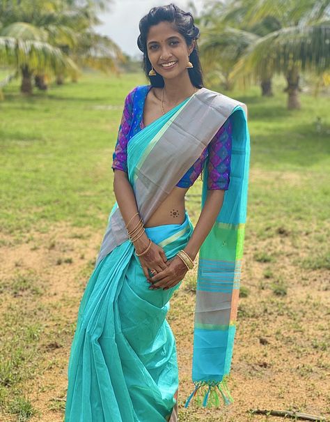 Keerthi Pandian, Movie Industry, Indian Film, Film Actress, Tamil Movies, Popular Movies, London England, Saree, Actresses