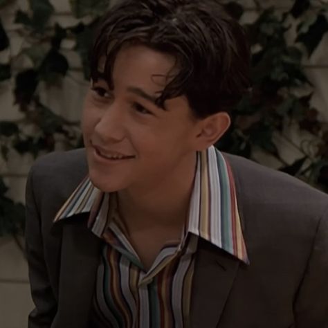 joseph gordon levitt from 3rd rock from the sun Joseph Gordon Levitt Shirtless, 3rd Rock From The Sun, Joseph Gordon, Joseph Gordon Levitt, Fav Celebs, Future Boyfriend, Man Alive, Pretty Men, Celebrity Crush